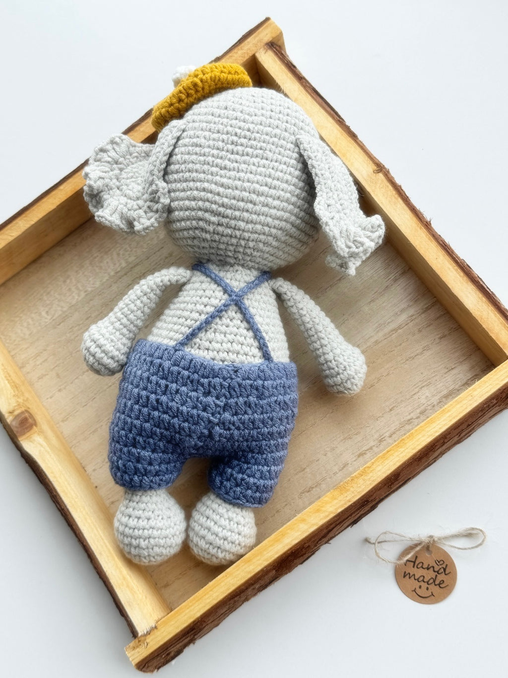 Crochet elephant