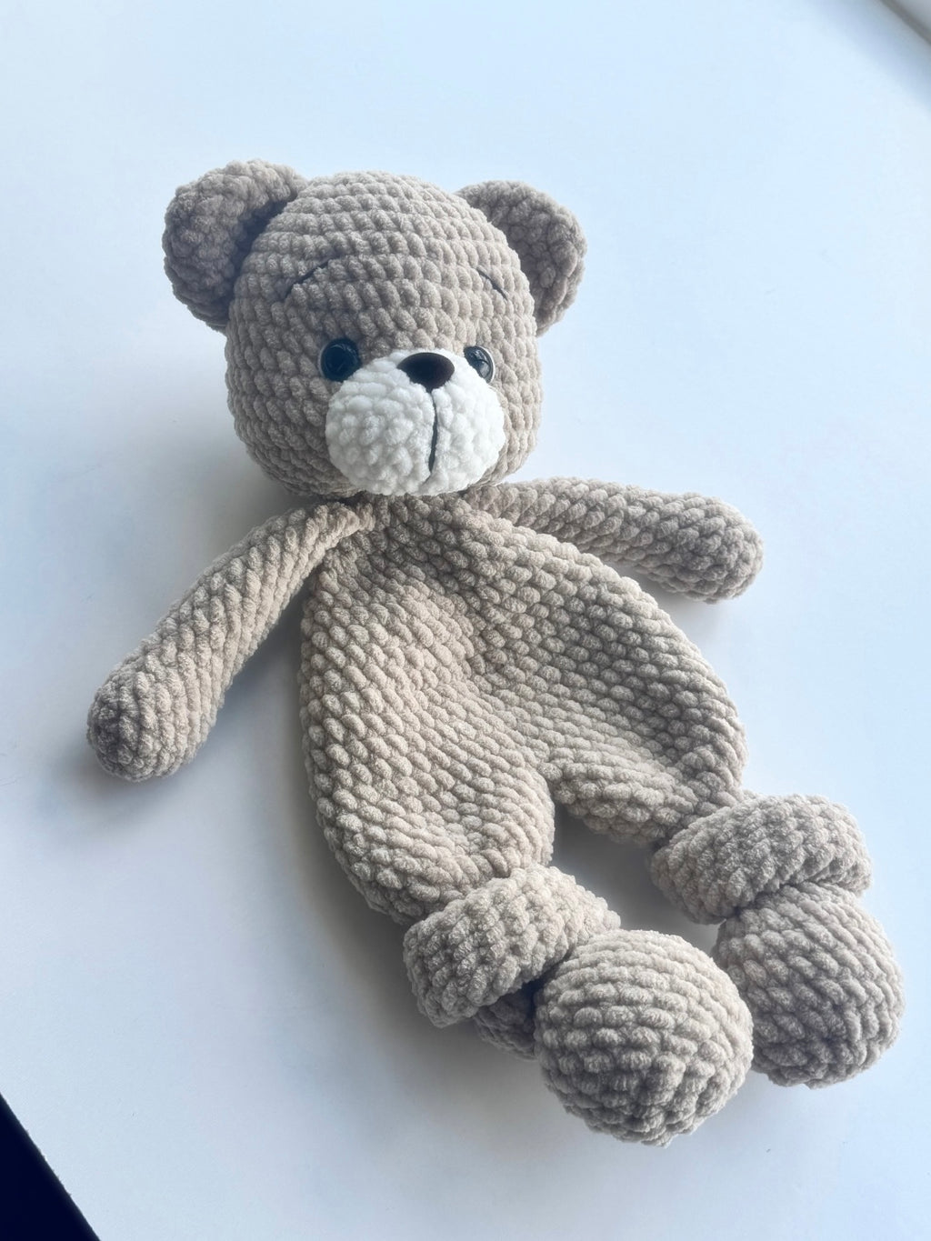 Snuggler Bear. Crochet Pattern. PDF File